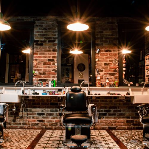 Good Looks for Men: Your 5 Tips for Finding the Most Suitable Barbershop