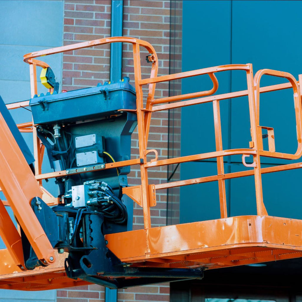 Hydraulic Lift Repairs: When to Call in the Experts