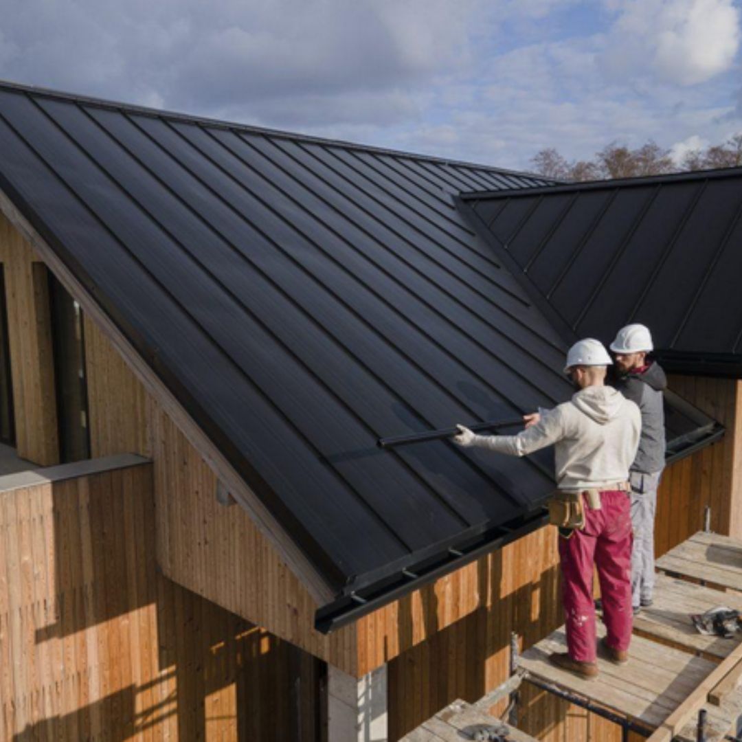 4 Reasons Why You Should Hire a Professional Roofing Contractor