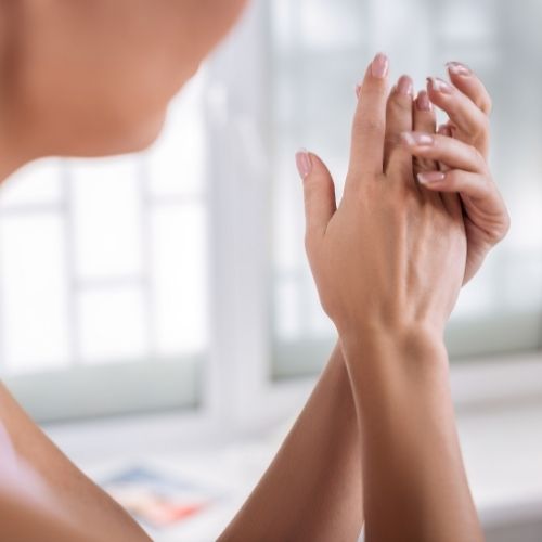 5 Tips for How to Wax Sensitive Skin