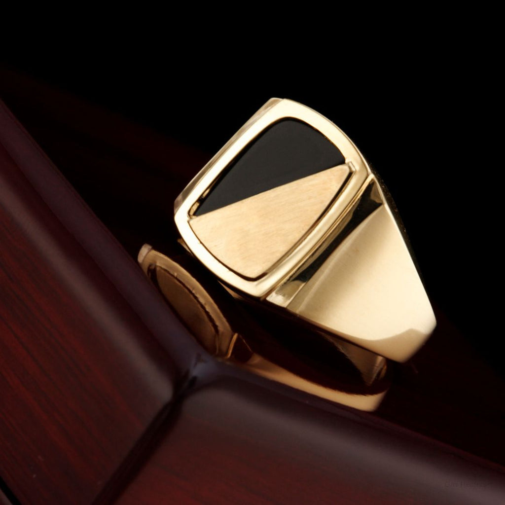 Rings for Dad: The Growing Trend of Gold Jewellery for Fathers