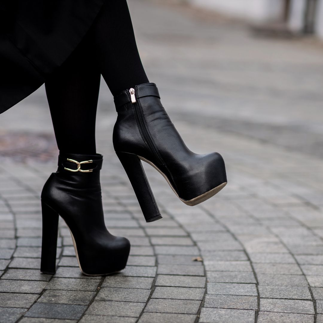 How to Style Boots for a Chic Winter Look